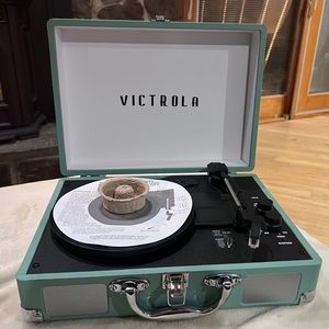 Victrola The Journey+ Suitcase Record Player NIB